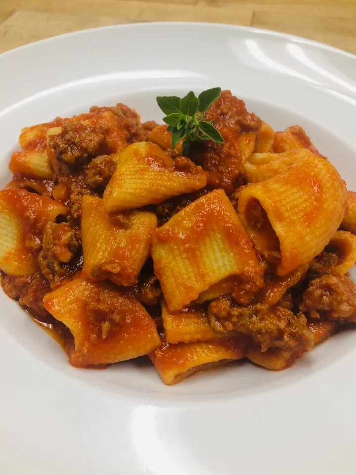 Archive view of Paccheri con Salsiccia e Peperoncino alla Calabrese plated at Davanti