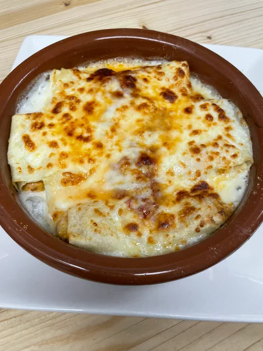Hero archive view of Cannelloni alla Spoletina plated at Davanti