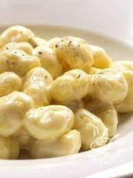 Archive view of Gnocchi di Patate al Gorgonzola plated at Davanti