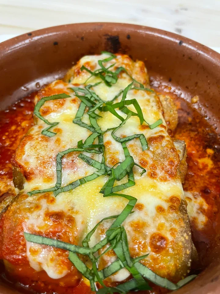 Archive view of Involtini di Melanzane alla Napoletana plated at Davanti