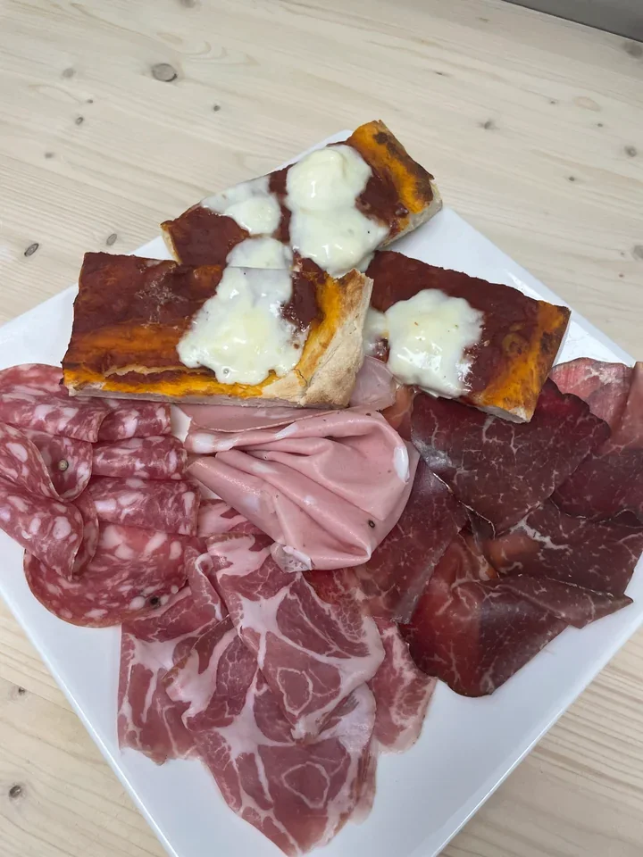 Archive view of Antipasto di Salumi all’Italiana plated at Davanti