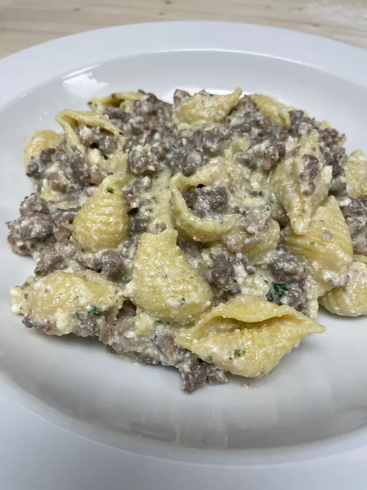 Archive view of Conchiglie con Salsiccia di Agnello alla Calabrese plated at Davanti