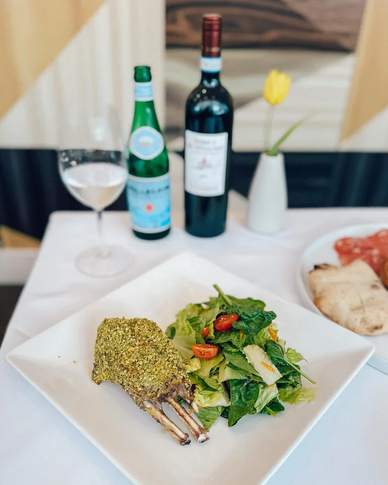 Archive view of Agnello in Crosta di Pistacchio plated at Davanti