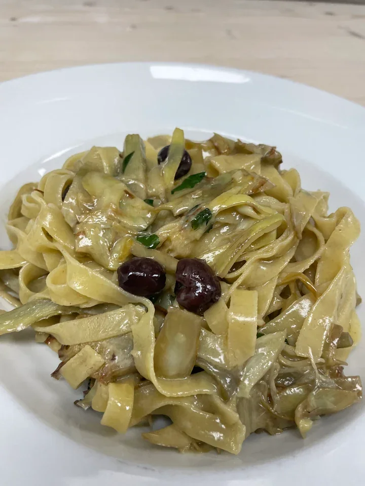 Archive view of Fettuccine con Carciofi e Colatura di Alici alla Ligure plated at Davanti
