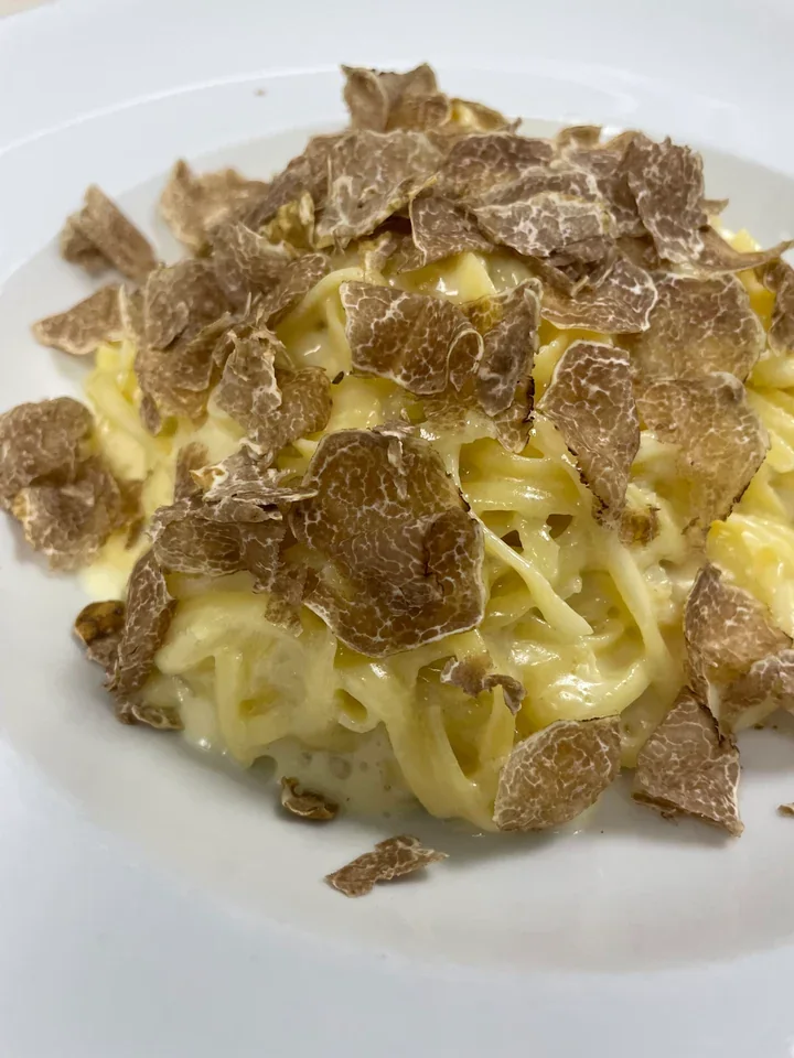 Archive view of Tajarin al Tartufo Bianco plated at Davanti