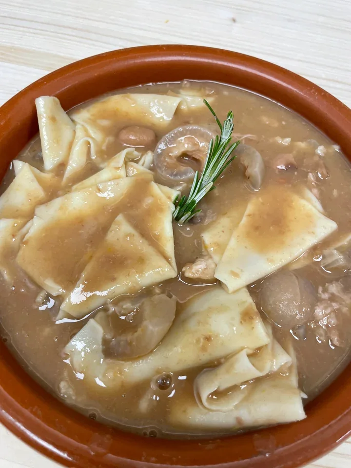 Archive view of Pasta e Fagioli alla Bresciana plated at Davanti