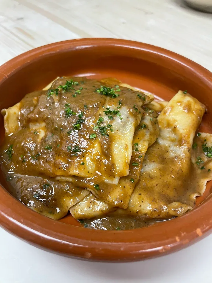 Archive view of Agnolotti alla Pavese plated at Davanti