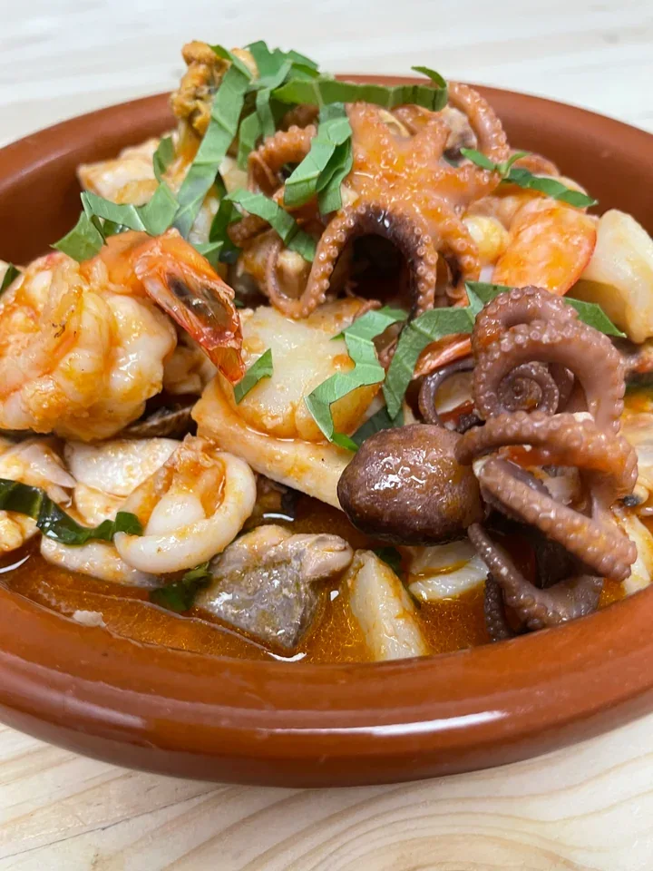 Archive view of Zuppa di Pesce alla Salentina plated at Davanti