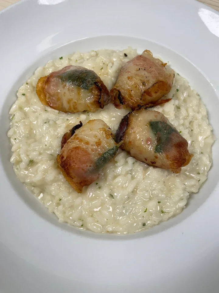Archive view of Risotto con Capesante plated at Davanti