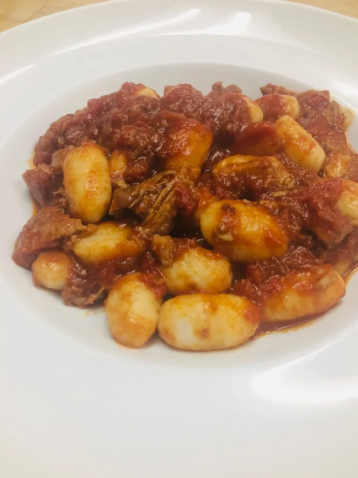 Archive view of Gnocchi di Patate al Sugo di Spuntature di Maiale alla Ciociara plated at Davanti