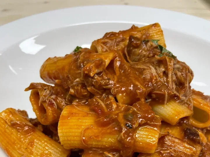 Paccheri coated in slow-cooked rib ragù at Davanti
